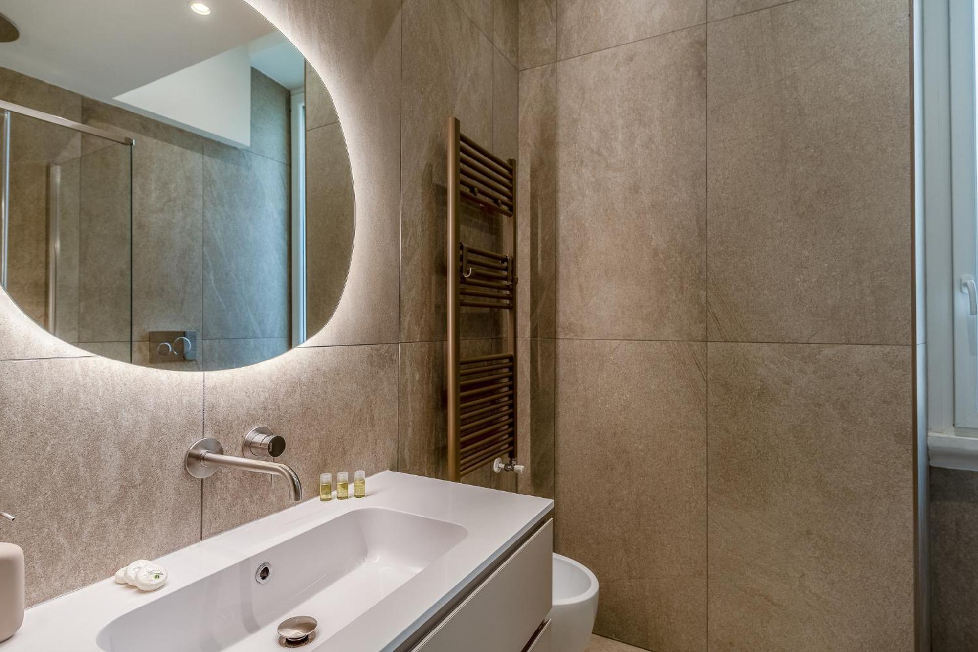 Luxury Apartment - Near Stazione Centrale Мілан Екстер'єр фото