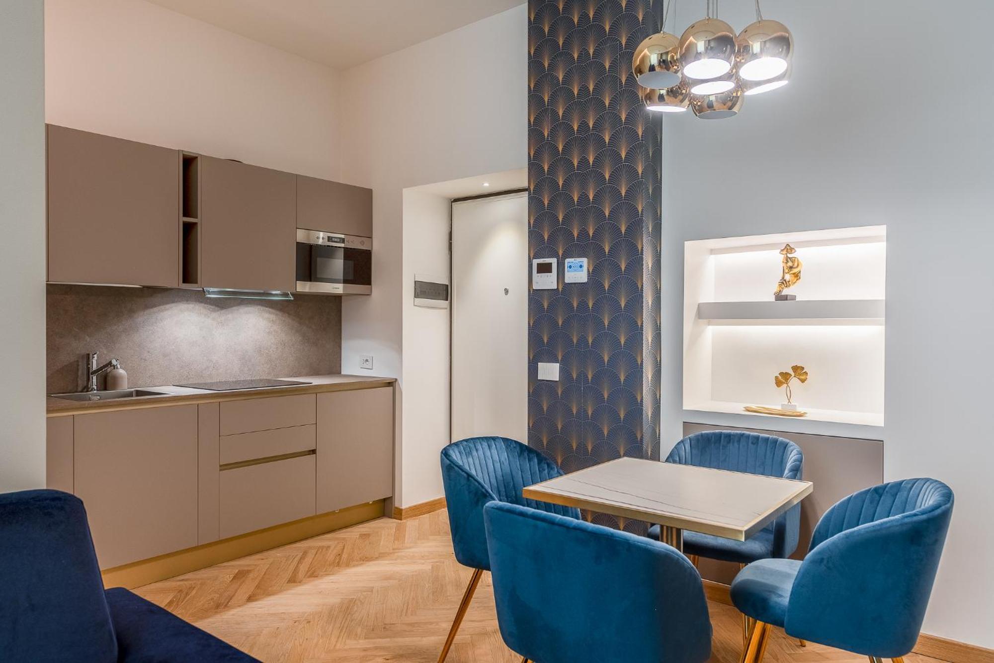 Luxury Apartment - Near Stazione Centrale Мілан Екстер'єр фото